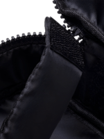 Pequena bolsa de maquilhagem com pincéis de velcro Pequena bolsa de maquilhagem com pincéis de velcro