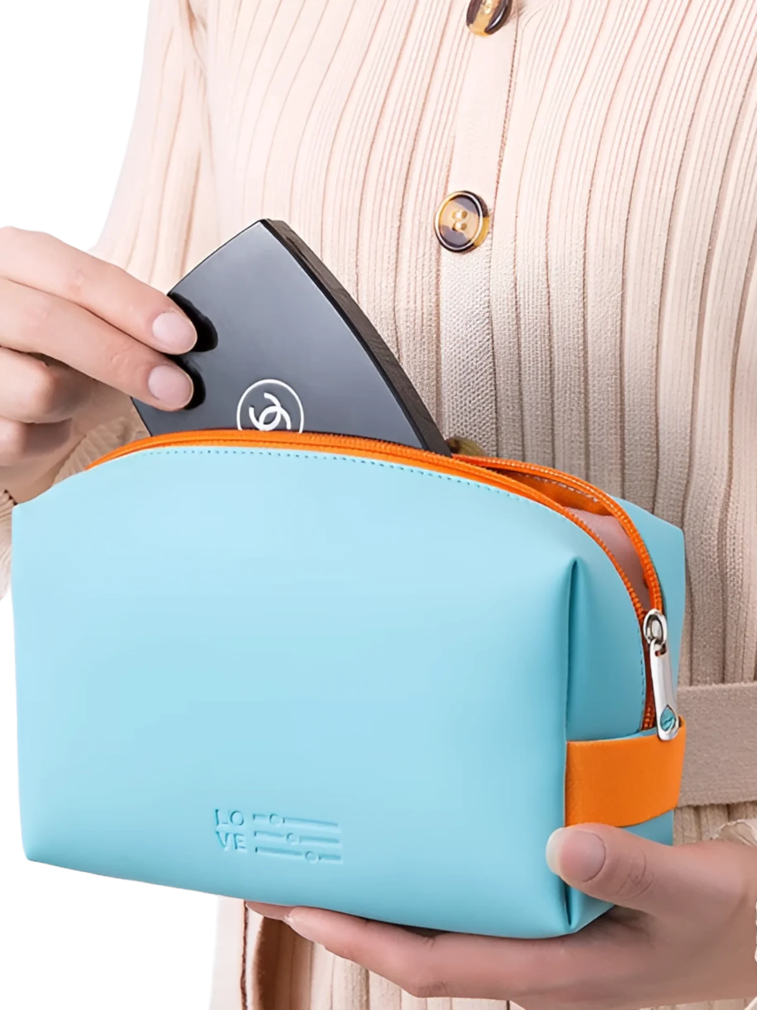 Trousse de toilette colorée imperméable bleue ciel présentation