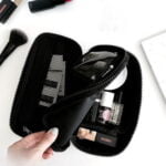 Trousse maquillage petit format cuir noir vue dessus