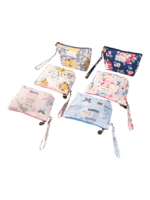 Petite trousse de maquillage florale printanière photo des différents motifs