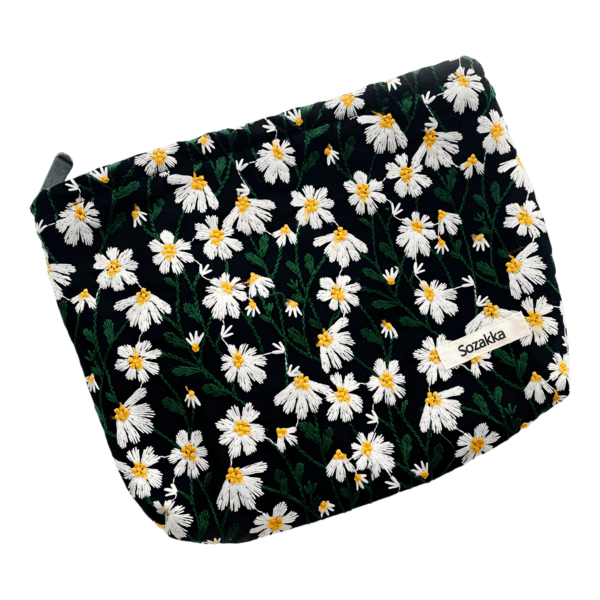 Trousse de maquillage brodée fleurie pâquerettes punch needle grand modèle noir
