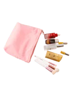 Trousses en velours colorées femme toilette maquillage modèle rose bonbon avec maquillage 2