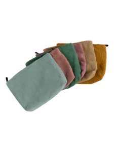 Trousses en velours colorées femme toilette maquillage présentation plusieurs coloris