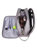Grande trousse de toilette organisée avec multiples compartiments unisexe vue intérieure modèle gris 1 Grande trousse de toilette organisée avec multiples compartiments unisexe vue intérieure modèle gris 1