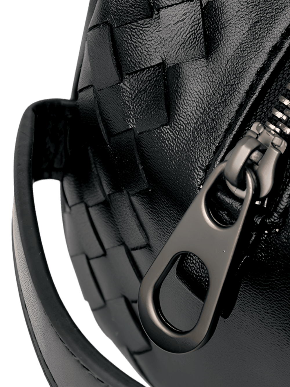 Resväska i svart flätat läder för män med ett fack (12) Resväska i svart flätat läder för män med ett fack (12)