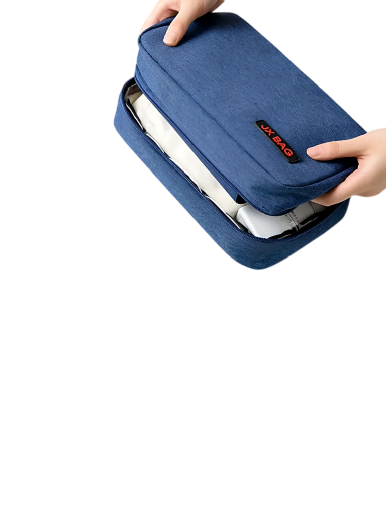 Grande trousse de toilette voyage à suspendre compartimentée modèle bleu fermé démonstration