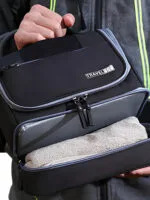 Trousse de toilette multi compartiments pratique à suspendre plusieurs coloris compartiment du bas étanche