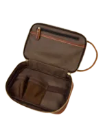 Retro necessär i läder för män och kvinnor med invändiga fack Retro necessär i läder för män och kvinnor med invändiga fack