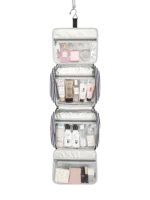 Gran neceser para mujer con compartimentos para colgar, de viaje, con diseño a rayas y bandas. Modelo desplegado en color azul. Gran neceser para mujer con compartimentos para colgar, de viaje, con diseño a rayas y bandas. Modelo desplegado en color azul.