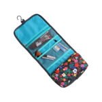 Trousse de toilette a suspendre fleurie couleur bleue 1