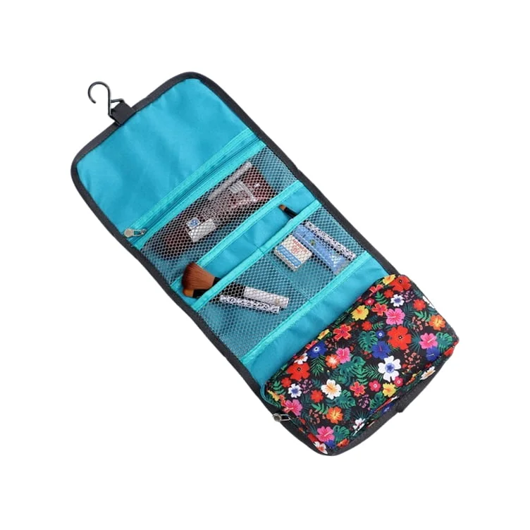 Trousse de toilette a suspendre fleurie couleur bleue 1 Trousse de toilette a suspendre fleurie couleur bleue 1