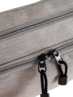 Trousse de toilette homme compartimentée avec pochettes intérieures, couleur unie détails du zip et fermoirs