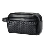 Trousse de toilette noire tressée simple presentation Trousse de toilette noire tressée simple presentation