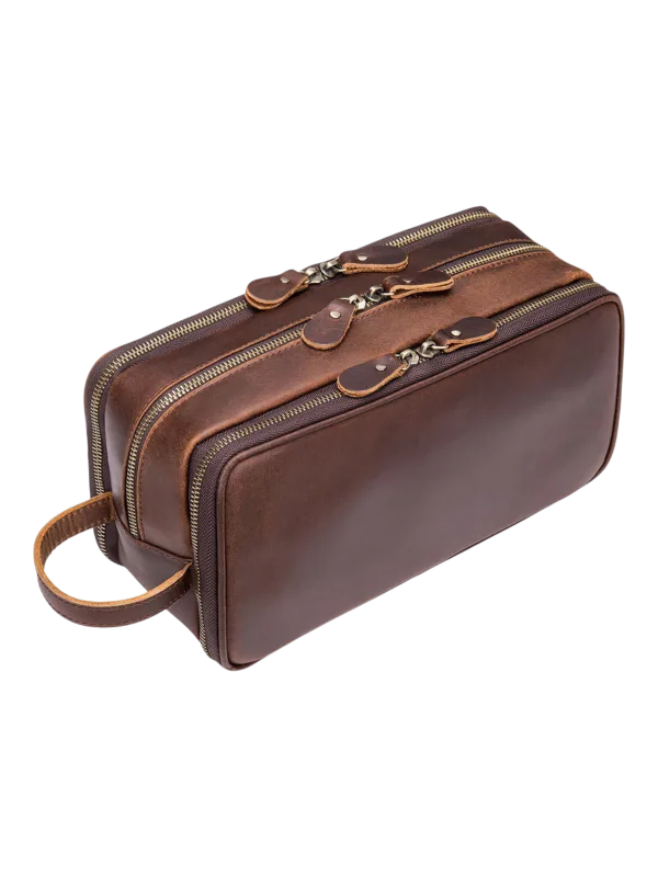 Grande trousse de toilette en cuir triple compartiment avec pochettes et elastiques couleur brun haut de gamme pour voyages elegants 2.png