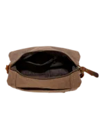 Trousse de toilette homme en tissu avec empiècement en cuir compacte avec compartiments style brut dessus ouverte Trousse de toilette homme en tissu avec empiècement en cuir compacte avec compartiments style brut dessus ouverte