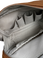 Petite trousse maquillage toilette en cuir véritable intérieur argenté fermeture éclair pratique plusieurs couleurs disponibles Petite trousse maquillage toilette en cuir véritable intérieur argenté fermeture éclair pratique plusieurs couleurs disponibles