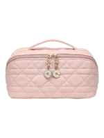 Trousse de toilette maquillage rose avec plusieurs compartiments et pochettes pour un rangement pratique ornée de fleurs
