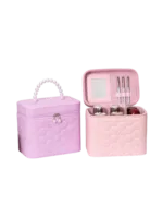 Vanity case rigide pour le maquillage avec perles motif nid dabeille en couleur rose et violet avec accessoires inclus Vanity case rigide pour le maquillage avec perles motif nid dabeille en couleur rose et violet avec accessoires inclus