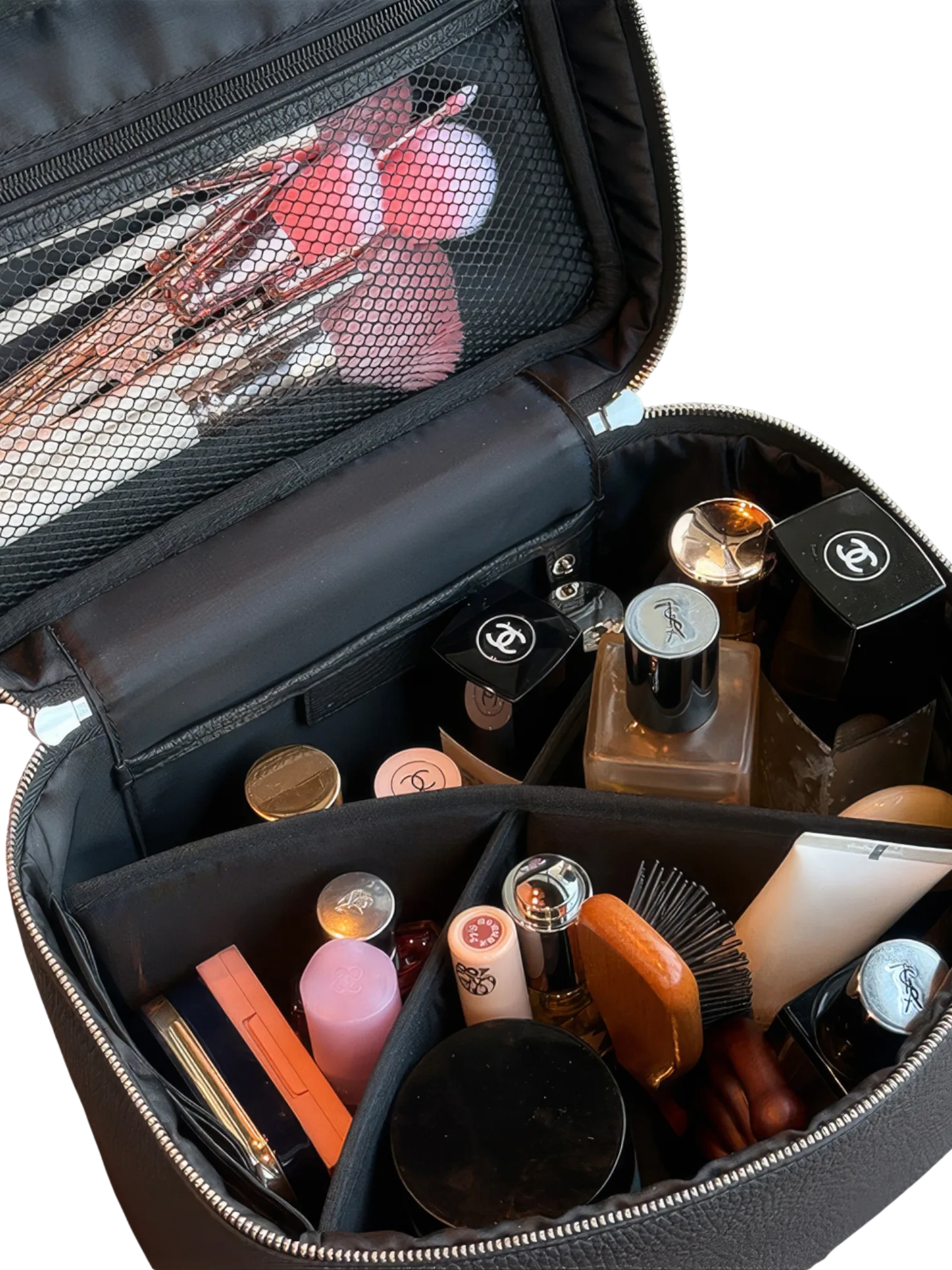 Vanity maquillage en cuir artisanal colorée avec pochettes et compartiments intérieurs pour rangement élégant et pratique