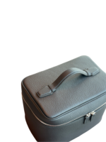 Vanity maquillage en cuir artisanal colorée pochettes avec compartiments intérieurs compacte avec poignée en cuir élégante Vanity maquillage en cuir artisanal colorée pochettes avec compartiments intérieurs compacte avec poignée en cuir élégante