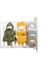 Trousse de rangement bébé à suspendre motif renard sapin grizzly pour chambre d enfant pratique et colorée organisation essentiels Trousse de rangement bébé à suspendre motif renard sapin grizzly pour chambre d enfant pratique et colorée organisation essentiels