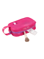 Trousse de toilette et maquillage en maille semi transparente pour femme en rose avec brosse à maquillage et soins de peau