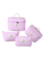 Trousse de toilette et maquillage femme matelassée avec ourson couleur lilas plusieurs format transport pour beauté Trousse de toilette et maquillage femme matelassée avec ourson couleur lilas plusieurs format transport pour beauté