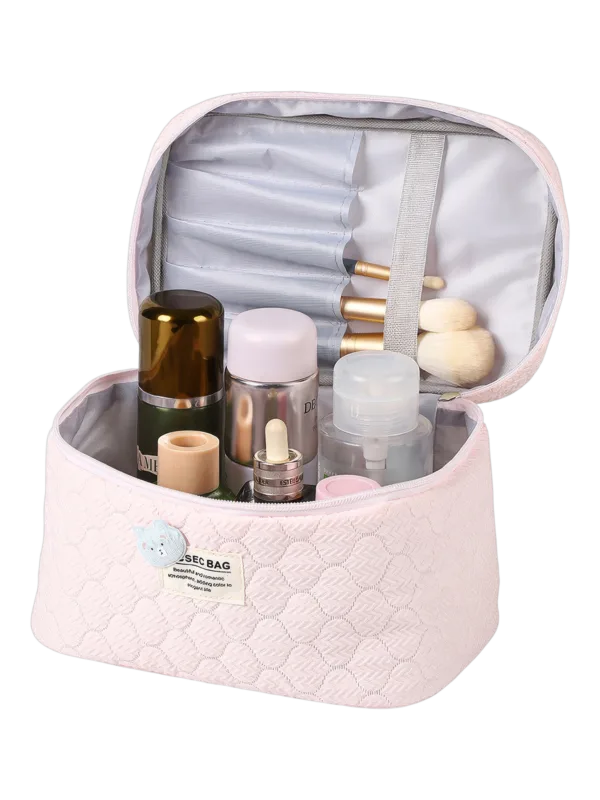 Trousse de toilette et maquillage femme matelassée avec ourson douce couleur rose organisée pratique pour cosmétiques