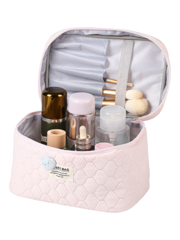 Trousse de toilette et maquillage femme matelassée avec ourson douce couleur rose organisée pratique pour cosmétiques